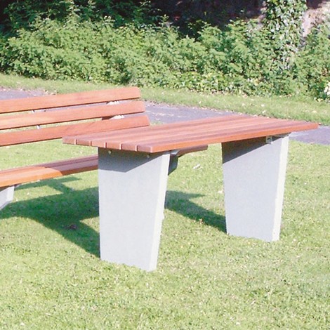 Table Stockholm, lattes en PVC avec insert en acier, l x p 1 500 x 640 mm