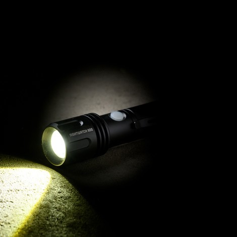 Taschenlampe - 5W 600Lm IPX4 1x Li-Ion Battery - CREE Zoom